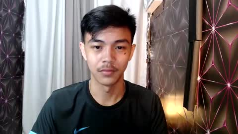 Snapshot of yourguy_josh23 chatting on 01-24-25, 04:49 Josh online show from 01-24-25, 04:49