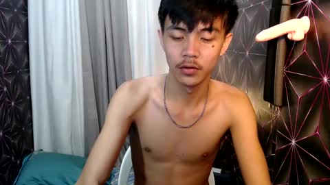 Snapshot of yourguy_josh23 chatting on 03-12-25, 09:13 Josh online show from 03-12-25, 09:13