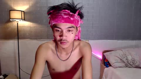 Snapshot of yourguy_josh23 chatting on 03-15-26, 05:13 Josh online show from 03-15-26, 05:13