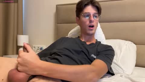 Chris online show from 11-19-25, 09:09