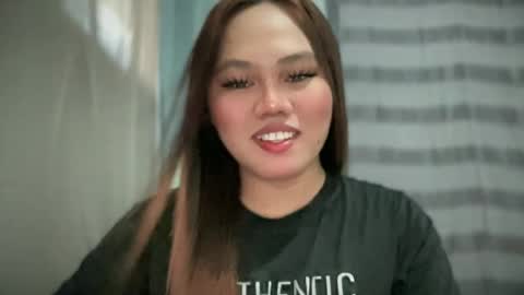Snapshot of yourhotgirl_lyn chatting on 06-23-26, 06:55 yourhotgirl_lyn online show from 06-23-26, 06:55