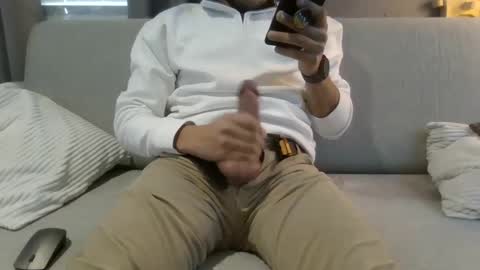 Snapshot of yourislandman chatting on 02-17-25, 06:48 JerkMeOff online show from 02-17-25, 06:48