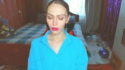 Snapshot of yourladysunshine chatting on 07-13-26, 07:00 Ksyusha online show from 07-13-26, 07:00