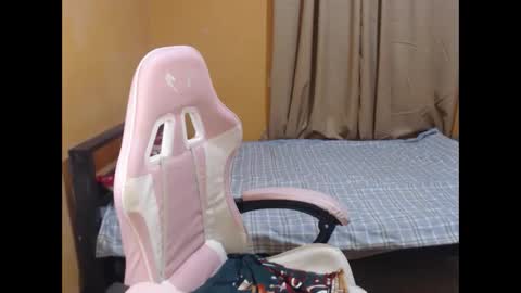 Snapshot of yourlenda chatting on 04-26-26, 01:47 Glenda online show from 04-26-26, 01:47