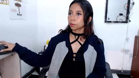 Snapshot of yourlittle_cherry chatting on 02-09-25, 10:43 Cherry online show from 02-09-25, 10:43