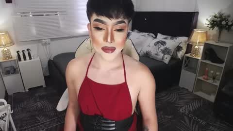 Snapshot of yourlivingonurdream chatting on 01-08-25, 07:55 -- online show from 01-08-25, 07:55