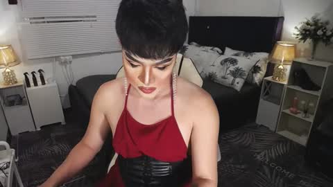 Snapshot of yourlivingonurdream chatting on 01-08-25, 02:25 -- online show from 01-08-25, 02:25