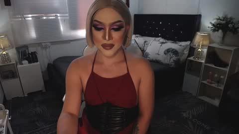 Snapshot of yourlivingonurdream chatting on 01-21-25, 01:18 -- online show from 01-21-25, 01:18