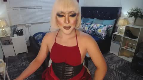 Snapshot of yourlivingonurdream chatting on 02-01-25, 08:50 -- online show from 02-01-25, 08:50