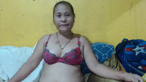 Snapshot of yourlove_regine chatting on 01-22-25, 11:12 Regine online show from 01-22-25, 11:12