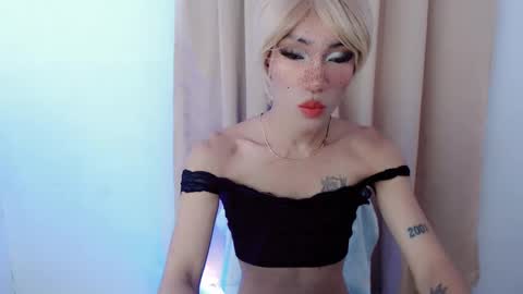 Snapshot of yourlove_rica chatting on 02-22-25, 09:34 yourlove_rica online show from 02-22-25, 09:34