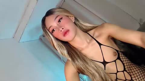 Snapshot of yourlove_rica chatting on 09-08-25, 08:41 yourlove_rica online show from 09-08-25, 08:41