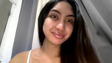 yourlovebella88 online show from 01-07-26, 05:48