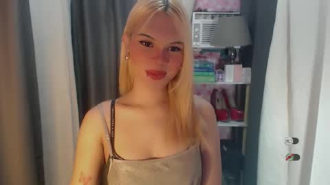 KYLIE MORE online show from 06-01-26, 04:03