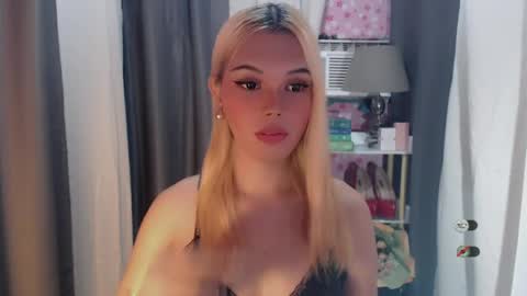 KYLIE MORE online show from 06-30-26, 09:10