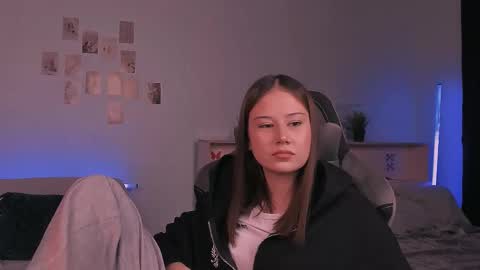 Nikol online show from 10-14-25, 12:50