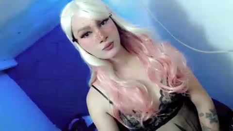 Snapshot of yourlovemaria chatting on 01-12-25, 02:56 Maria online show from 01-12-25, 02:56