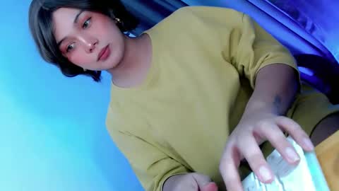 Snapshot of yourlovingpearl chatting on 05-27-26, 11:18 PEARL online show from 05-27-26, 11:18