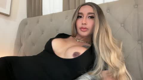 Pearl online show from 01-10-25, 11:11