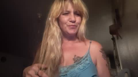 Snapshot of yourmomma999 chatting on 07-14-26, 08:52 yourmomma999 online show from 07-14-26, 08:52
