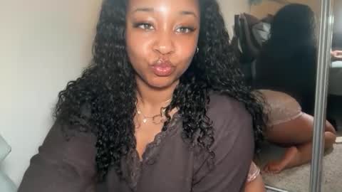 YOURMOMMY online show from 03-23-26, 05:11