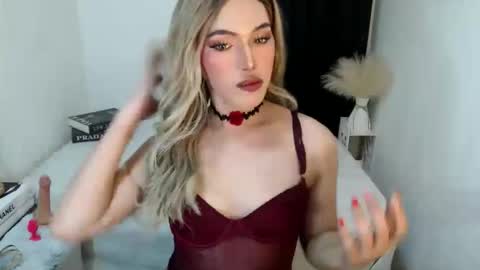 TIFFANY SUCKING QUEEN online show from 04-25-26, 07:00