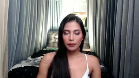 yourprettybella_ts online show from 11-03-25, 04:41