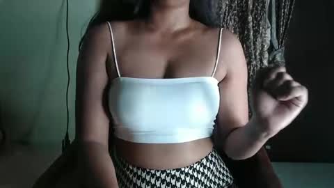 Snapshot of yoursassy_girl chatting on 09-25-25, 06:55 yoursassy_girl online show from 09-25-25, 06:55