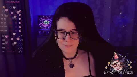 Snapshot of yourscosmic chatting on 09-12-25, 11:59 Yours Cosmic online show from 09-12-25, 11:59