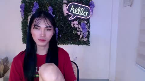 Snapshot of yoursexservice chatting on 02-21-25, 01:00    online show from 02-21-25, 01:00