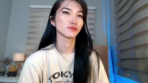 Snapshot of yoursexservice chatting on 10-12-25, 10:53    online show from 10-12-25, 10:53