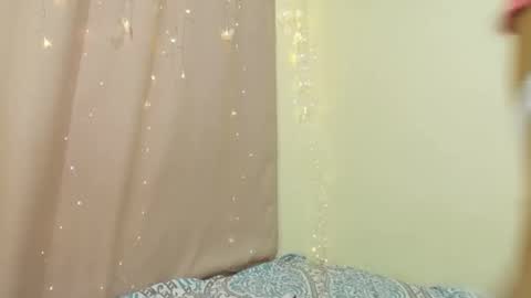 Snapshot of yoursexy18lover chatting on 10-02-25, 06:42 Lina and roberth online show from 10-02-25, 06:42