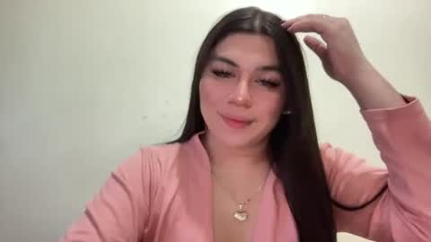 Snapshot of yoursexytowngirl chatting on 06-11-26, 12:43 LALA online show from 06-11-26, 12:43