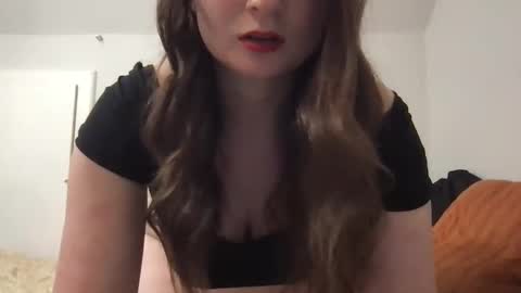 YoursTrulyBella online show from 03-17-26, 03:22