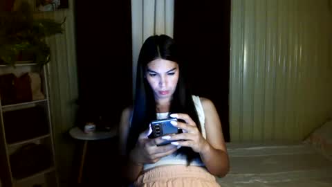 yoursubmissive_larah online show from 06-26-26, 12:31