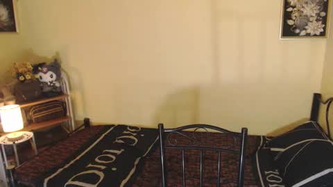 YourDreamgirl  online show from 09-09-25, 10:26