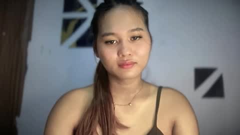 yoursweetgirl_zia online show from 05-17-26, 05:05