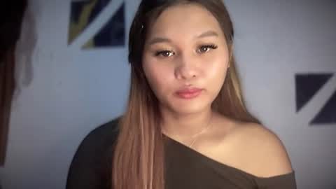 yoursweetgirl_zia online show from 06-18-26, 07:19