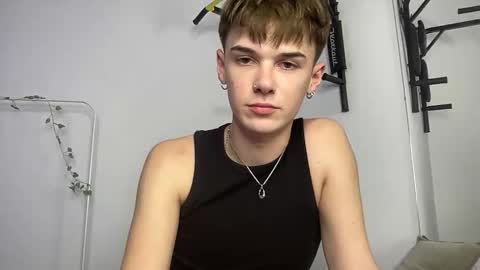 yoursweetyguy online show from 11-04-25, 04:28