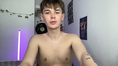 Snapshot of yoursweetyguy chatting on 05-21-26, 04:25 yoursweetyguy online show from 05-21-26, 04:25