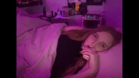 Snapshot of yourthickgingergoddess chatting on 12-19-24, 02:56 yourthickgingergoddess online show from 12-19-24, 02:56