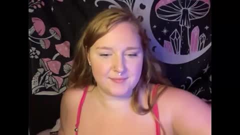 Snapshot of yourthickgingergoddess chatting on 09-30-25, 02:49 yourthickgingergoddess online show from 09-30-25, 02:49
