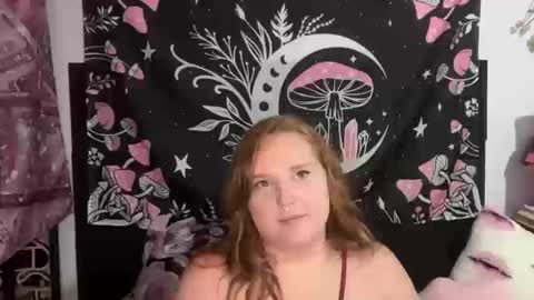 Snapshot of yourthickgingergoddess chatting on 10-11-25, 04:33 yourthickgingergoddess online show from 10-11-25, 04:33