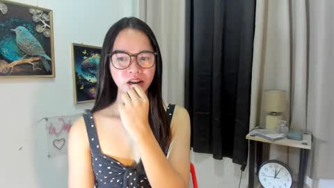 Snapshot of yourtinybunny chatting on 07-09-26, 10:41 yourtinybunny online show from 07-09-26, 10:41