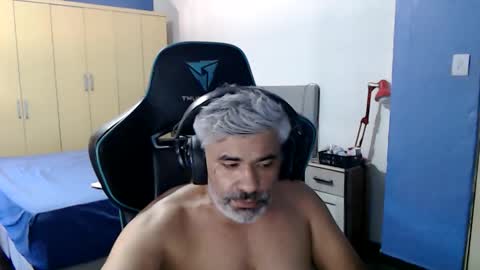 yourtoytoyoumaster3 online show from 12-19-25, 06:26