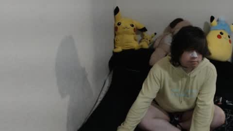 yourtrapuwu online show from 02-04-25, 12:00