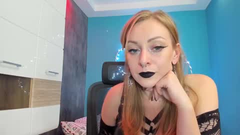 YourVenus00 -Follow my OF online show from 01-24-25, 04:17