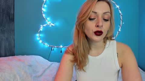 YourVenus00 -Follow my OF online show from 02-15-25, 10:33