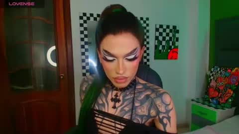 Snapshot of yourvirtualgirlfriennd chatting on 07-25-26, 06:33 GI online show from 07-25-26, 06:33