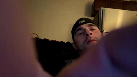 yourwhiteislandboy online show from 05-16-26, 11:36
